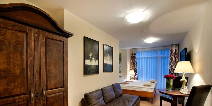 Môžete si vybrať útulnú dvojlôžkovú izbu Standard, prípadne Comfort s prístelkou.