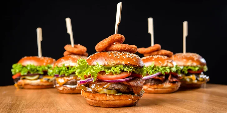 Regal Burger aj teraz! Osobný odber možný vo všetkých otvorených prevádzkach v Bratislave!