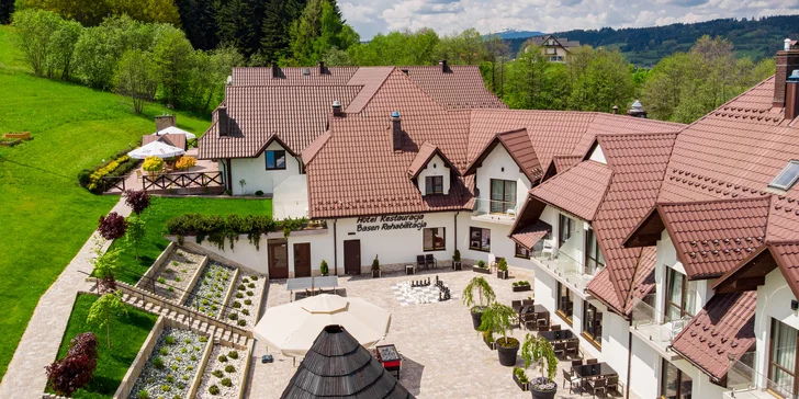 Hotel v malebnej oblasti poľských Beskýd: strava, neobmedzený wellness aj atrakcie na dosah