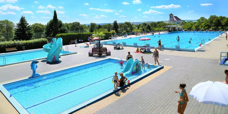 Koupaliště má skvělé hodnocení.