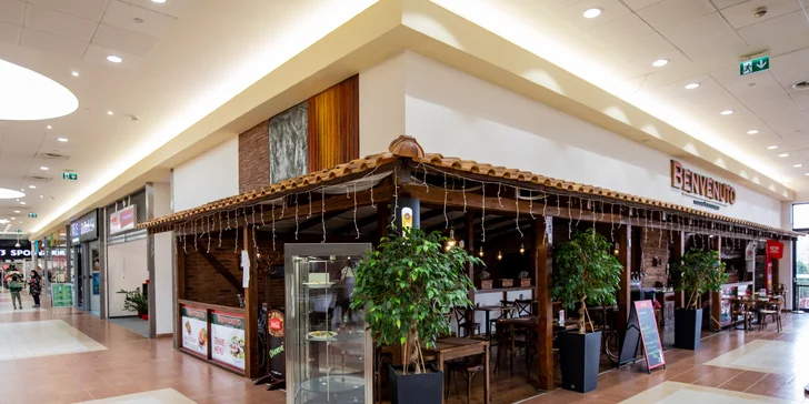 Pizzéria sa nachádza vo výbornej lokalite v Tulip Center Martin