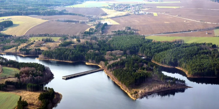 Podle zvolené trasy přelétnete nad přírodními krásami i kolem monumentálních pamětihodností.