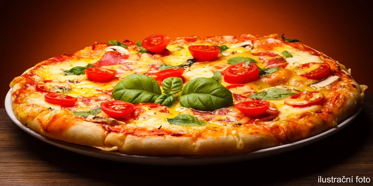 Pochoutka obložená dobrotami: 2× pizza Fantasia dle výběru i s nápojem
