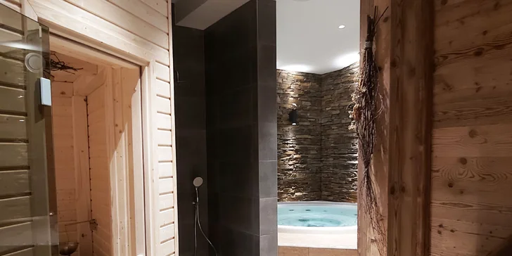 Balneo hotelu Toč je vybavené v harmonii s okolní přírodou.