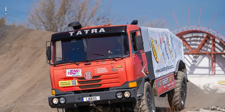 Pod vedením instruktora na vás čeká úžasná adrenalinová jízda. 