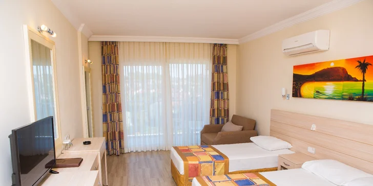 Spát budete v pokoji Standard s vlastní koupelnou a balkonem.