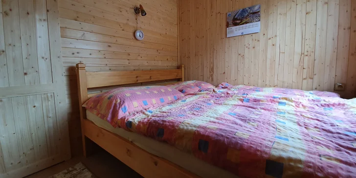 Vyspí se tu pohodlně až 5 nocležníků. 