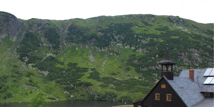 Sněžka je od hotelu ani ne 10 km. 