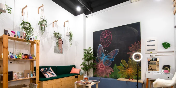 Salón GLOW&GO je zariadený v príjemných tónoch