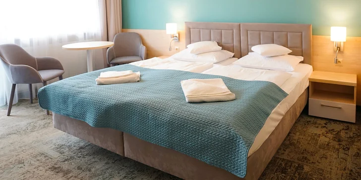 Přivítají vás tu v hotelu Apartamenty Nad Parsętą, který stojí v krásném prostředí u řeky, zároveň ale jen 200 m od historické centra. 