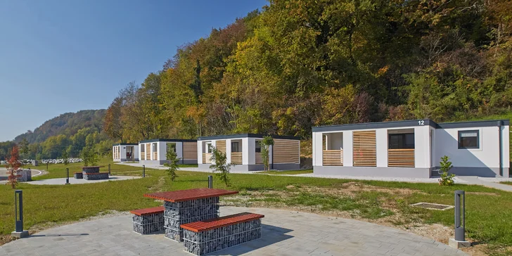 Každý domek nabízí dostatek soukromí.