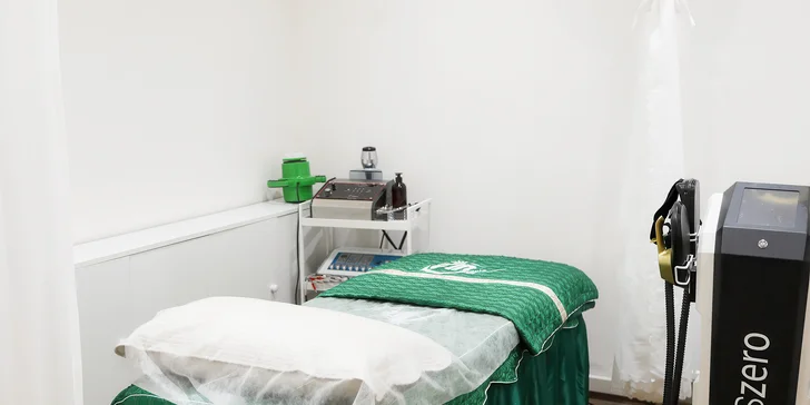 Lash lifting zvedne řasy od kořínků, opticky je prodlouží a navrch ještě zvýrazní barvením. 