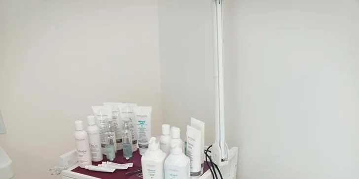 Vyrazte do Beauty Salonu Edis a užijte si kosmetické ošetření českou kosmetikou FOR LIFE & MADAGA, která je vhodná pro všechny typy pleti.