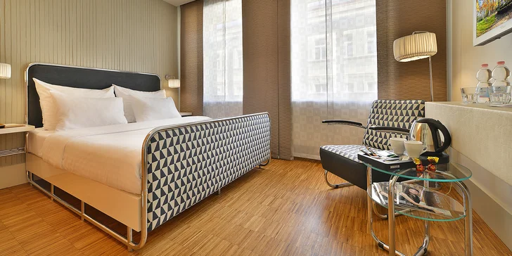 4* pobyt pár minut od Karlína: moderní hotel, snídaně a objevování Prahy