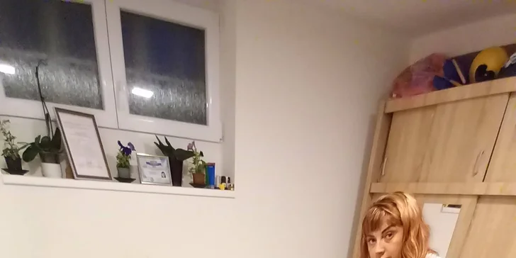 Zvolte například ošetření lávovými kameny pro hluboké prohřátí nebo maderoterapii s dřevěnými válečky na tvarování postavy.
