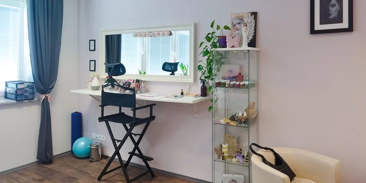 Salon najdete jen 50 m od zastávky Opava, Vrchní.