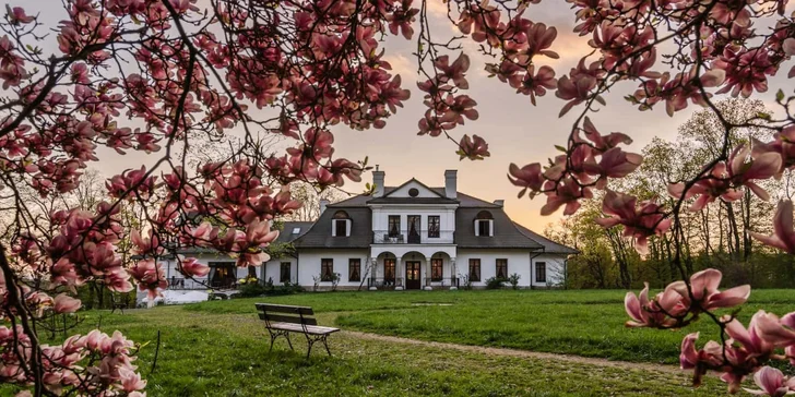 Pobyt v luxusnom historickom sídle v Poľsku s raňajkami