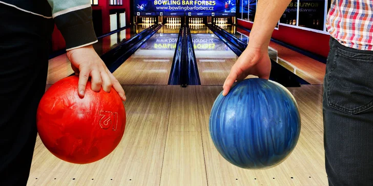 Všechny kuželky musí k zemi: dvě hodiny bowlingu pro 2 až 6 hráčů