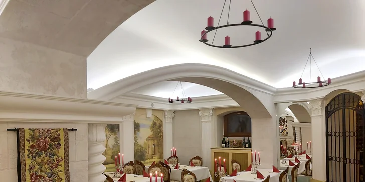 K nezabudnuteľnému pobytu v Chateau Cihelny neodmysliteľne patrí aj výnimočná kulinárska cesta.