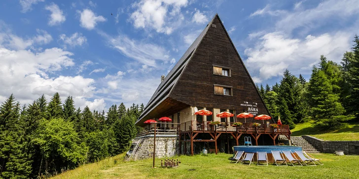 Dovolená v Krkonoších nedaleko Špindlu se stravou, bazénem i zázemím pro děti