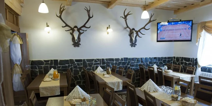 V restauraci připravují tradiční slovenská jídla i pizzy.