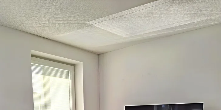 Čaká vás útulný dvojizbový apartmán so samostatnou spálňou a obývacou izbou, kde si po dni strávenom na výletoch oddýchnete pri televízii, rozhovore či spoločenských hrách.