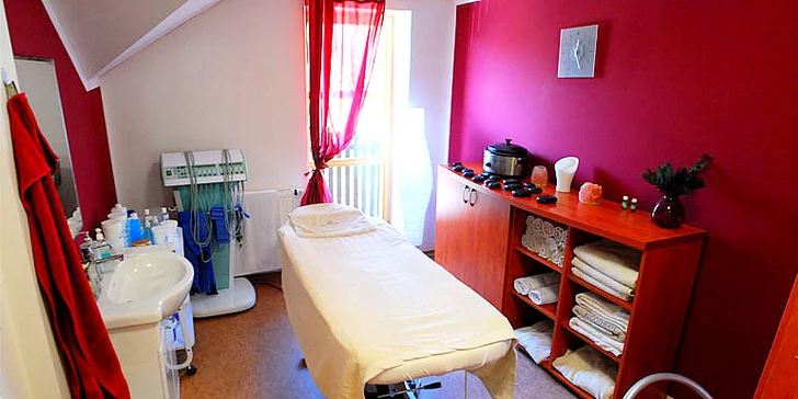 Masáž je nejenom příjemná uvolňující relaxace, ale nástroj pomoci lidskému tělu.
