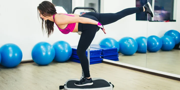 Power Plate pod vedením trenérky vč. kardio zóny a analýzy tělesných hodnot