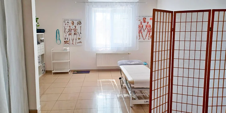 Na výběr je těhotenská, regenerační či lymfatická masáž obličeje. 