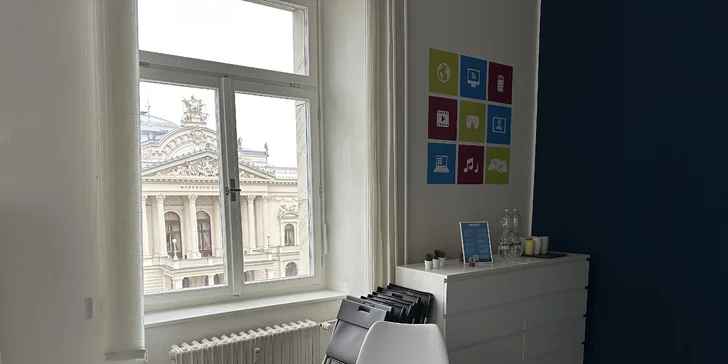 Děti se naučí pracovat s nejrůznějšími aplikacemi pro generování obsahu pomocí AI. 