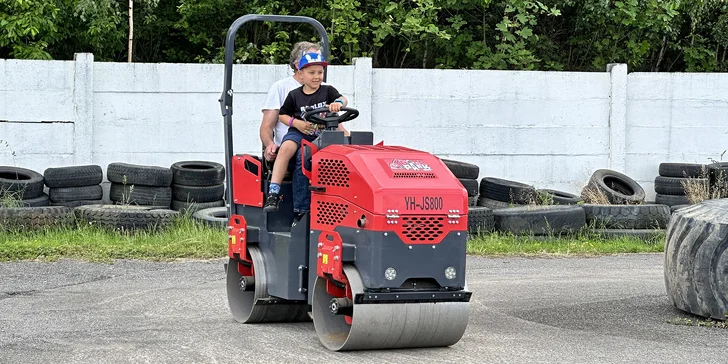 Vstup do BagrParku pro děti i dospělé: zábavní park, kde zkusíte řídit stavební stroje