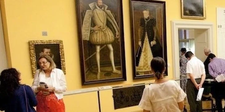 Řada uměleckých děl pochází z dob dávno minulých.