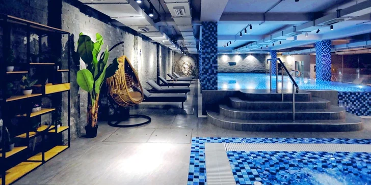 Čas můžete trávit např. v hotelové wellness zóně.