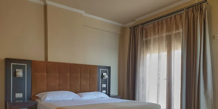 Pre rodiny s malými deťmi je k dispozícii rodinná izba a zdarma detská postieľka na požiadanie.