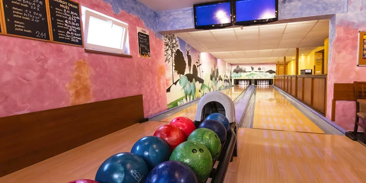 Dle vybraného balíčku se těšte na hodinu bowlingu.