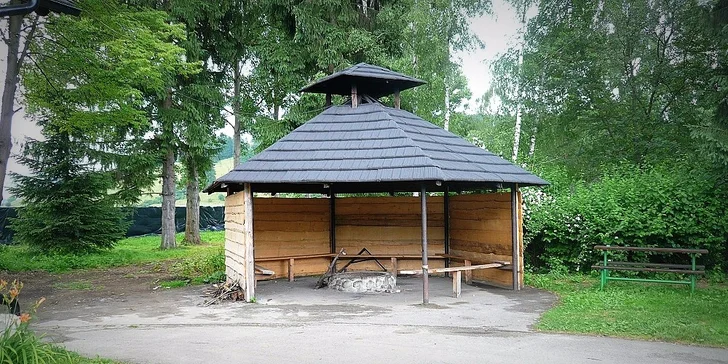 V rámci pobytu máte prenájom altánka na grilovanie grátis.
