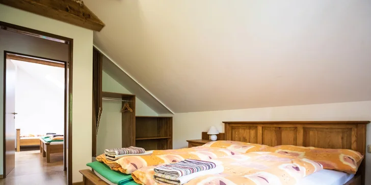 Vybrať si môžete dvojlôžkovú či trojlôžkovú izbu alebo rovno celý apartmán.