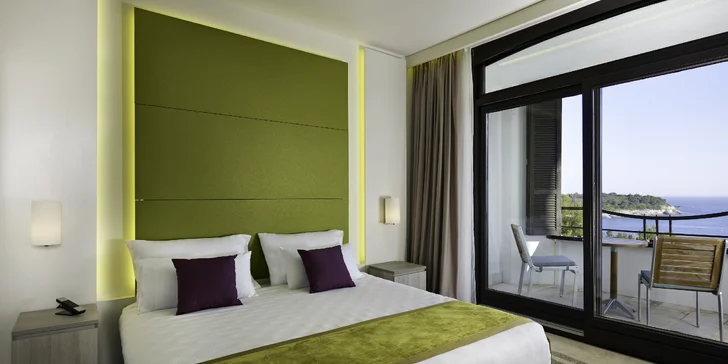 Pokoje Superior nabízí postele king size nebo twin, balkon, klimatizaci. 