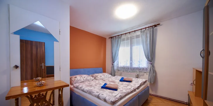 Z dvoupokojového apartmánu můžete vyrazit i do Lednice, na kole jste tam za 45 minut. 