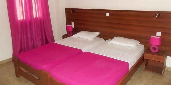 Na výběr máte dvoulůžkové studio či prostornější dvoulůžkový apartmán. 