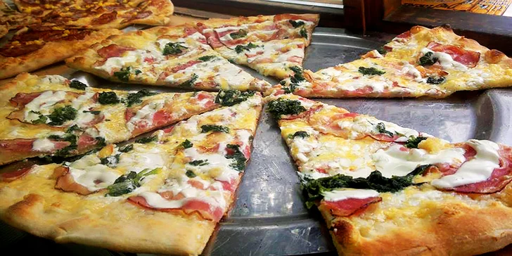 Křupavá pizza s sebou dle výběru: 1 nebo 2 pochoutky, Ø 35 nebo 50 cm