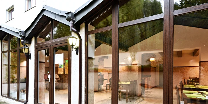 Restaurace je nově otevřená a najdete ji kousek od vodní nádrže Džbán.