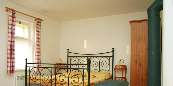 Pokoje jsou vkusně zařízené, nechybí ani kuchyňka.