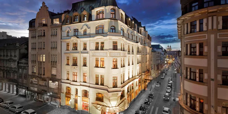 Luxusný hotel pri Václavskom námestí: prepychové izby, raňajky, parkovanie aj neskorý check-out