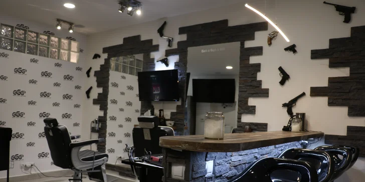 Pánové, užijte si svou chvilku v barber shopu: střih, úprava vousů, masáž hlavy i zábal na ruce