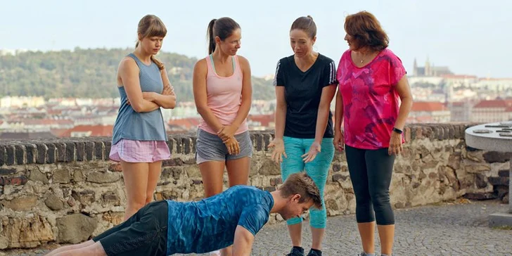 Dvě vstupenky do Lucerny na českou komedii Ženy v běhu