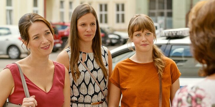 Dvě vstupenky do Lucerny na českou komedii Ženy v běhu