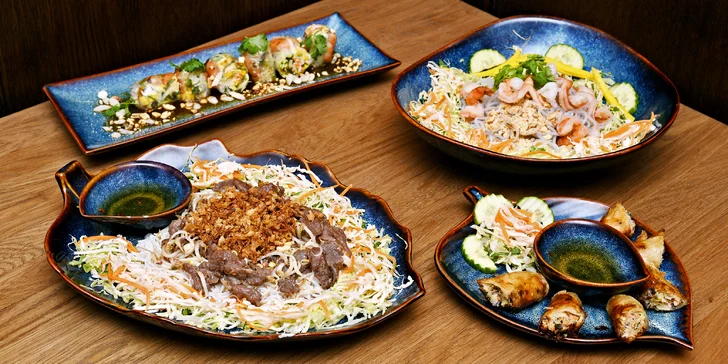 Jarní závitky i vietnamské miến trộn nudle nebo bún bò nam bộ pro 1 i 2 os.