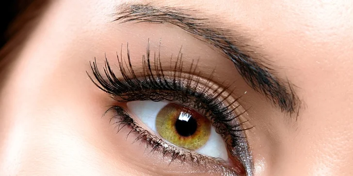 Neodolatelný pohled: Lash lifting a péče o řasy či prodloužení řas metodou řasa na řasu