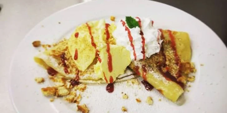 3chodové menu pro dva: škvarková pomazánka, vepřová panenka, palačinka i káva